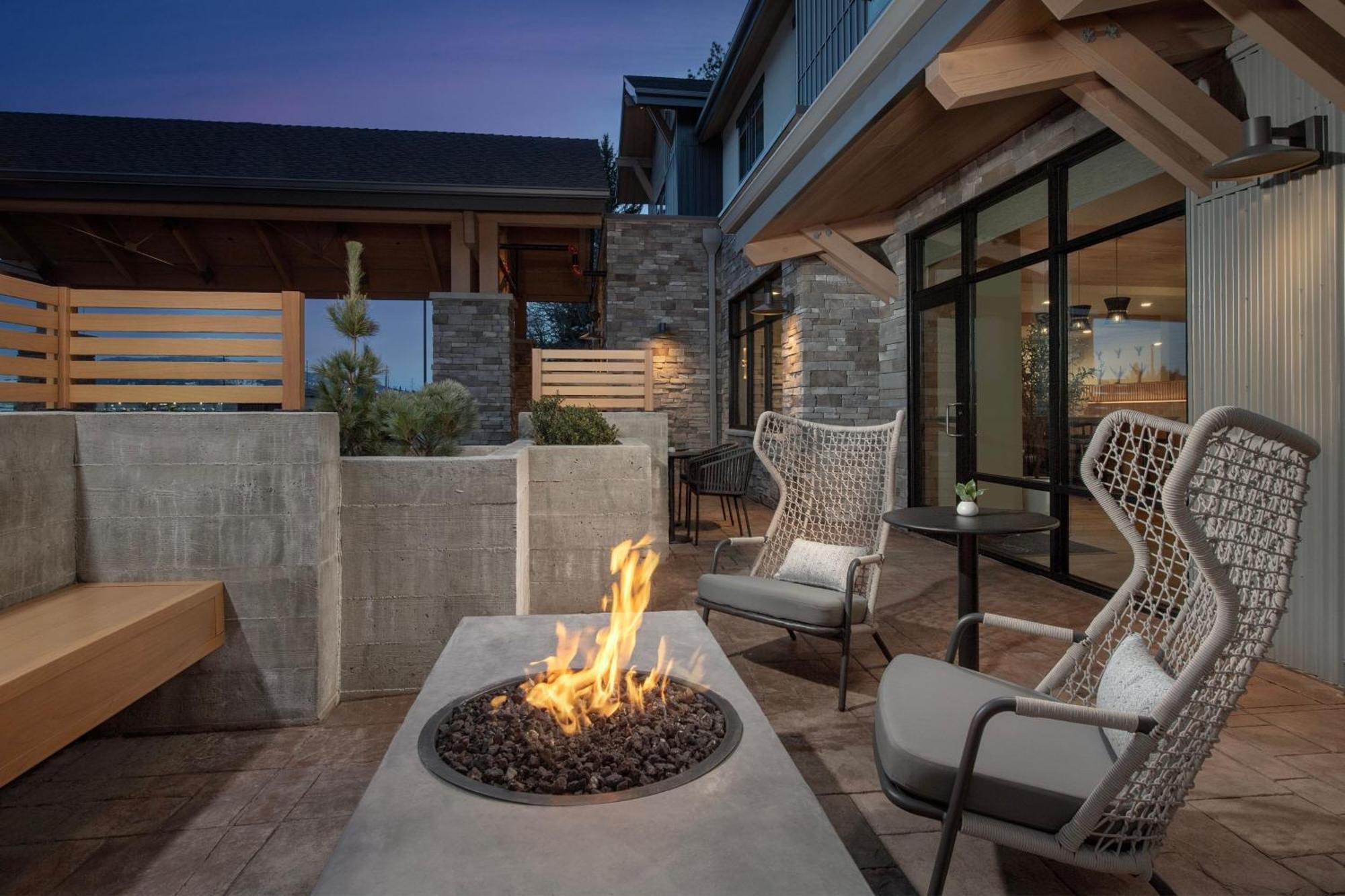 Springhill Suites By Marriott Sandpoint Bagian luar foto