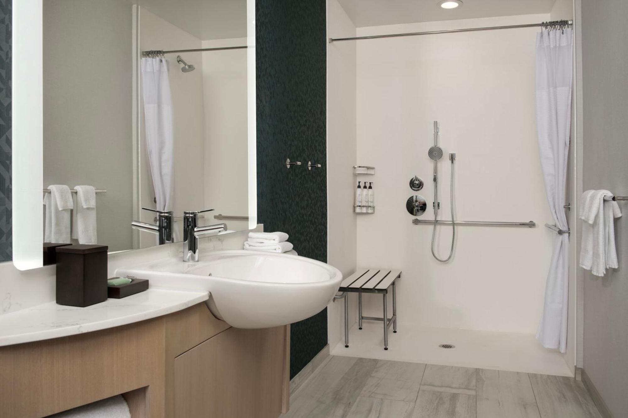 Springhill Suites By Marriott Sandpoint Bagian luar foto