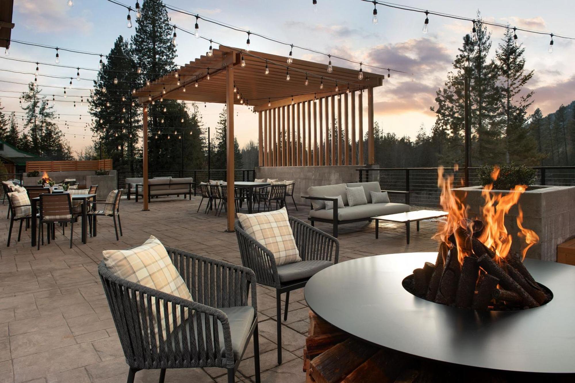 Springhill Suites By Marriott Sandpoint Bagian luar foto